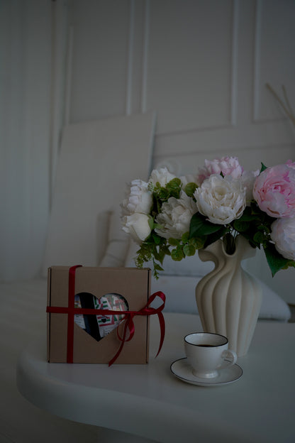 Zestaw Prezentowy na Walentynki “Cuore della Vita”: PuraCaffè i Romantyczna Niespodzianka!